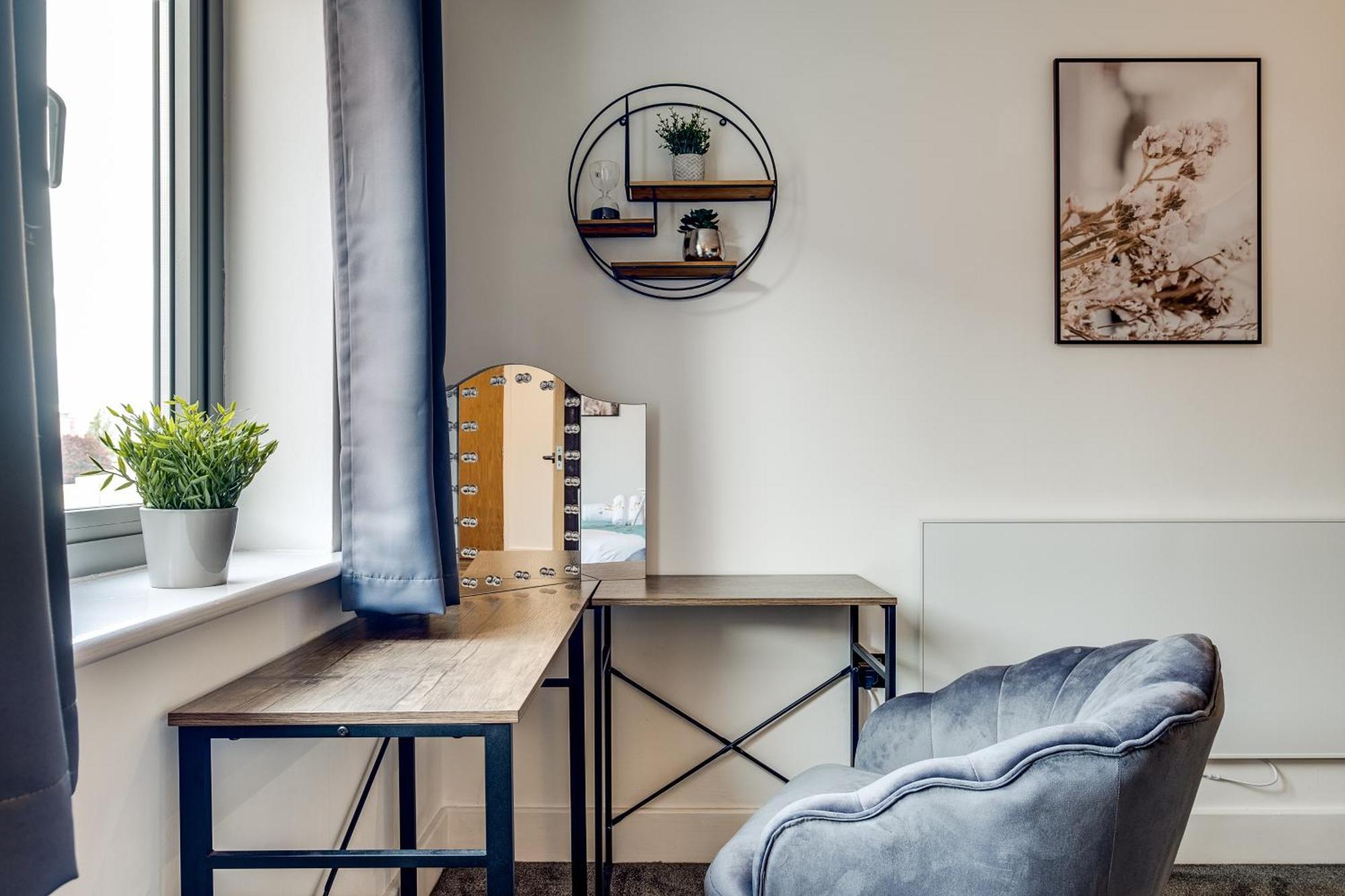 Pluxa Globe - Spacious Apartment In Jq With Parking Birmingham Buitenkant foto