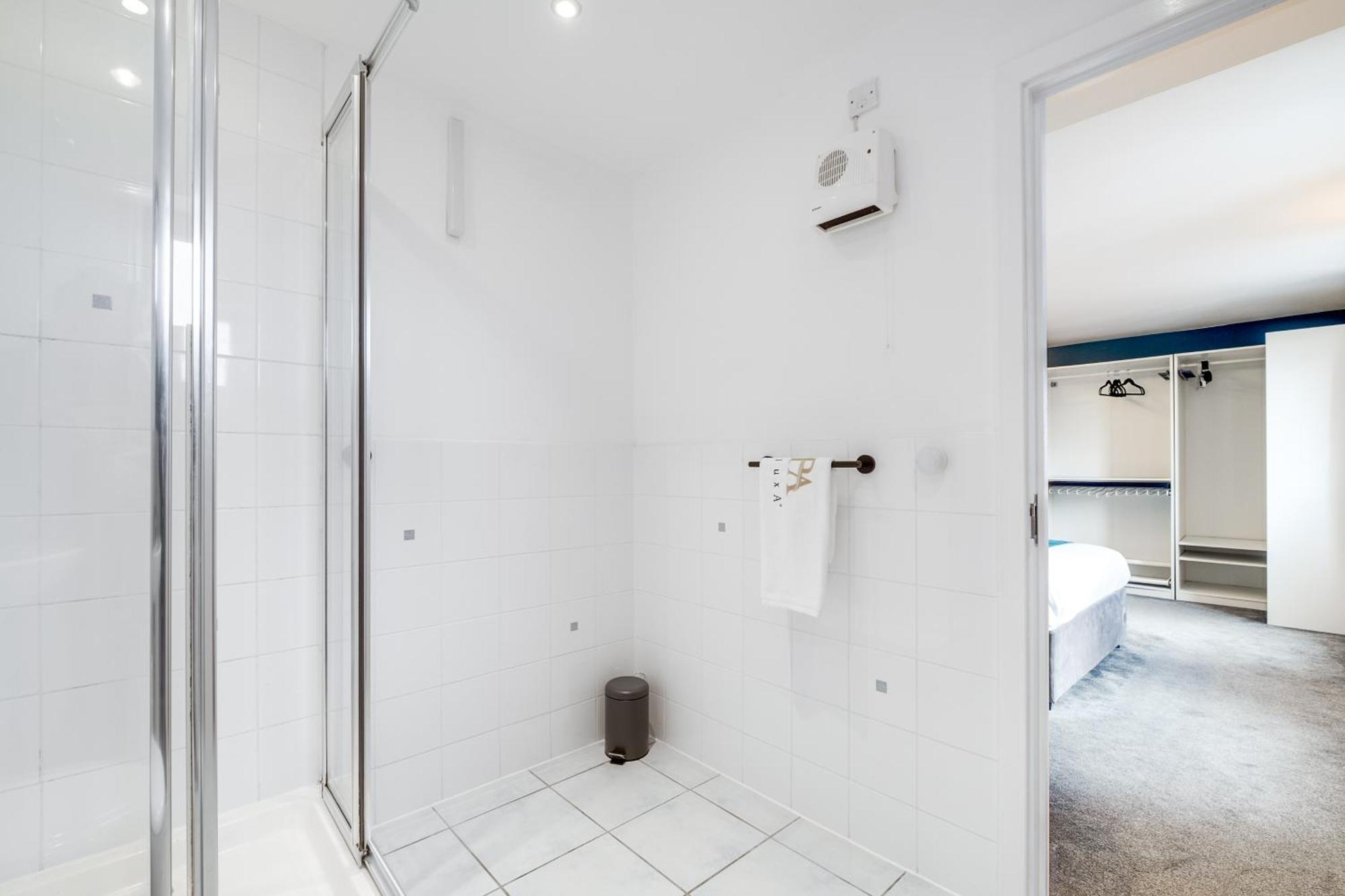 Pluxa Globe - Spacious Apartment In Jq With Parking Birmingham Buitenkant foto