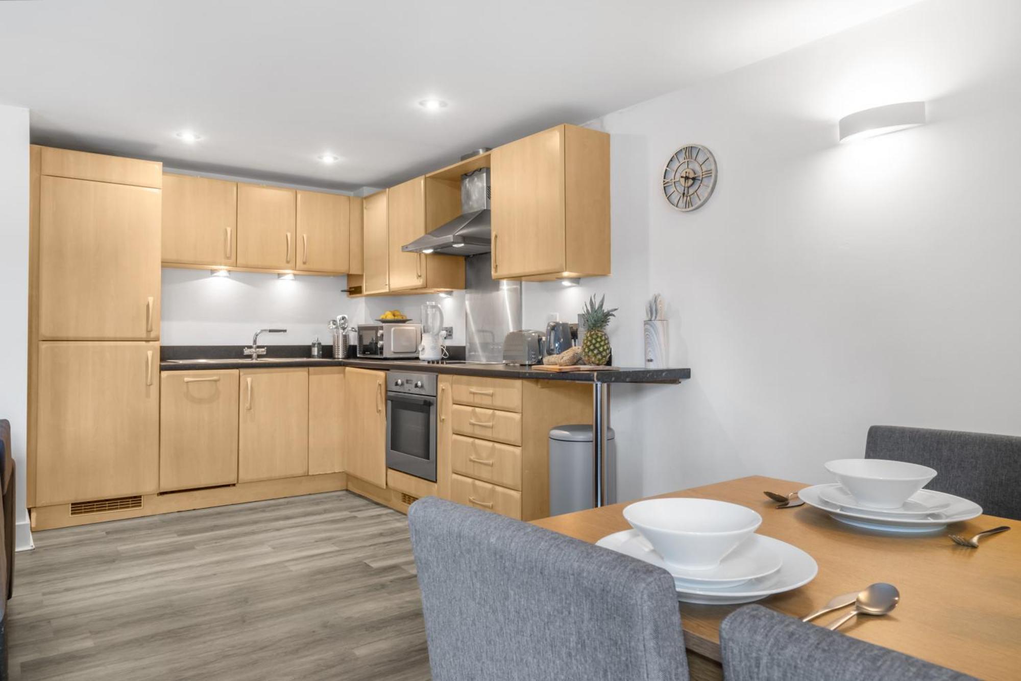 Pluxa Globe - Spacious Apartment In Jq With Parking Birmingham Buitenkant foto
